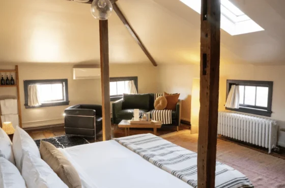 Kingston Carriage House