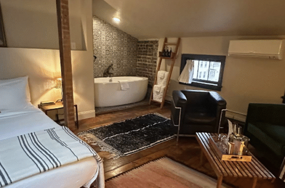 Kingston Carriage House