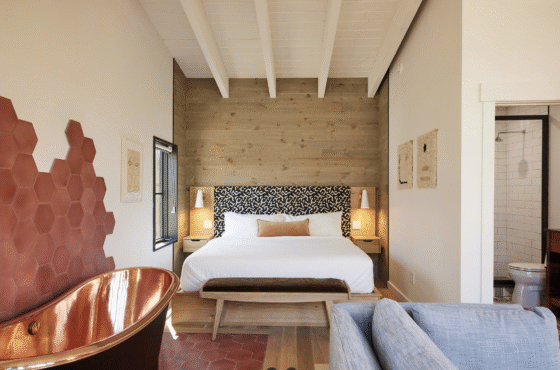 Woodstock Way Hotel