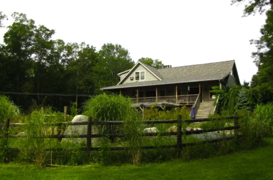 Bernetta's Place Inn by the Lake